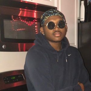 Meet your Posher, Anthony